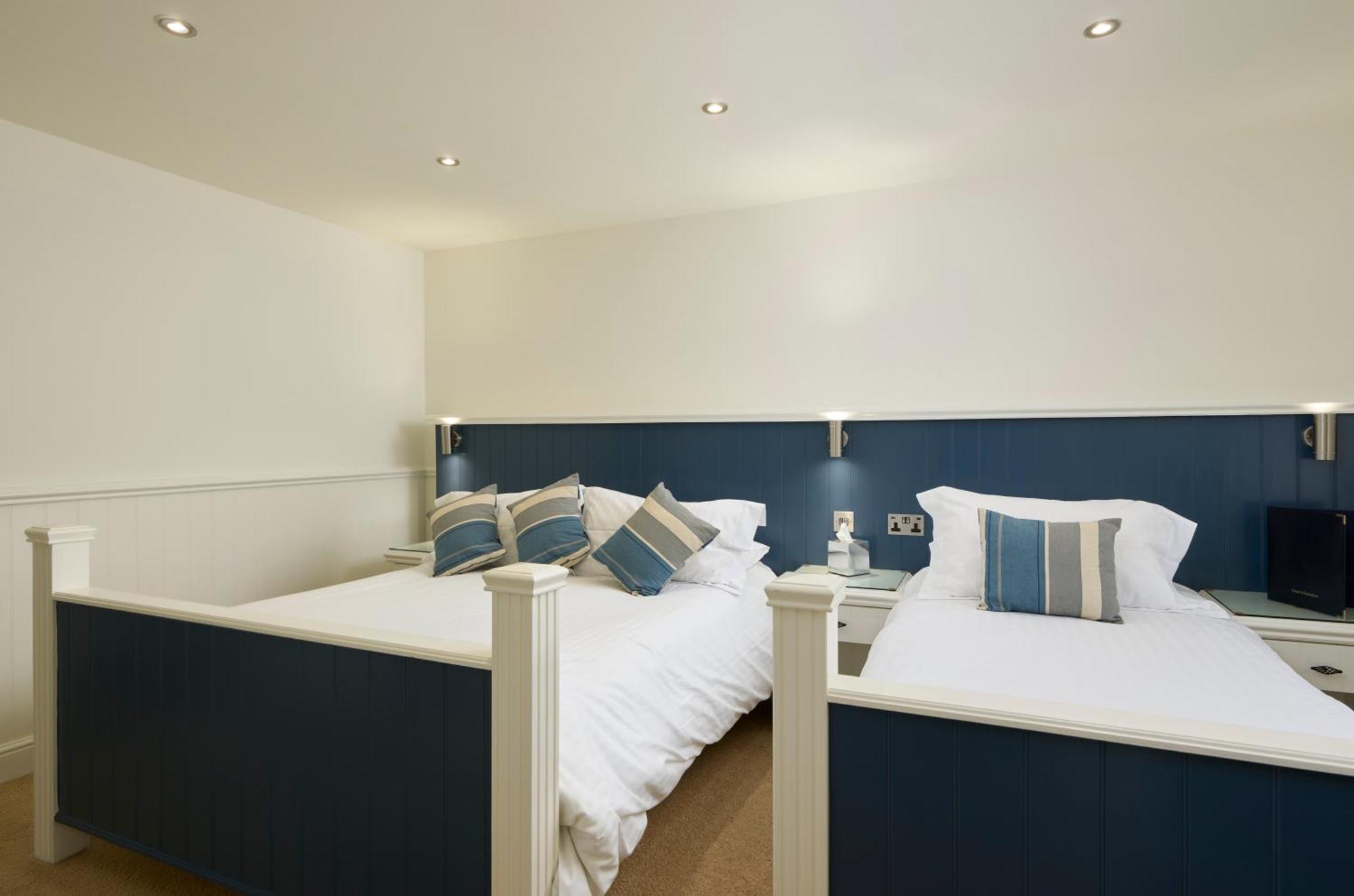 Inn The Cricket 4*